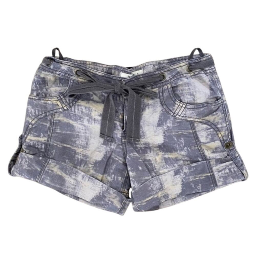 Free People Low Rise Y2K Patterned Utility Shorts Size 8